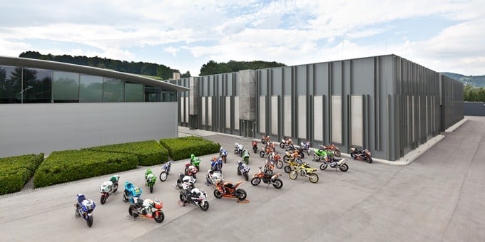 Akrapovic Responde Factory HQ