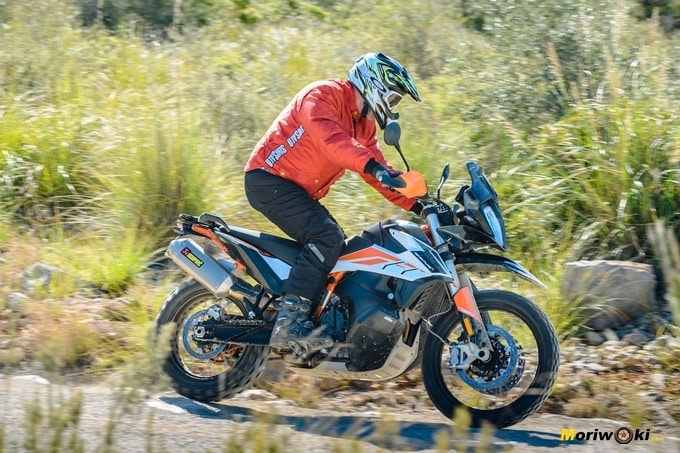 Conducción moto trail básica 2019-04-11 KTM 790 Adventure Launch-376