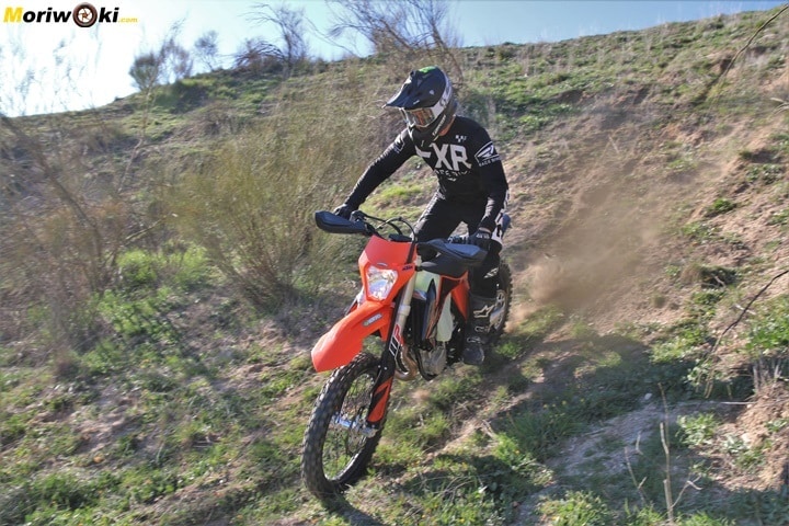 Bajada fugaz de la KTM EXC 450 2020.