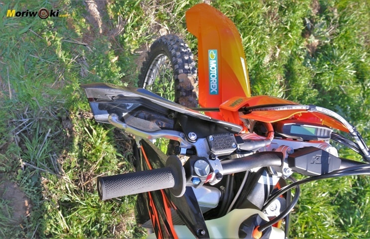 Manillar de la KTM EXC 450 F 2020.