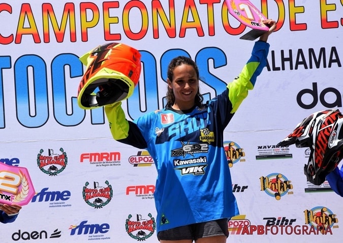  Gabriela Seisdedos 7 veces campeona de Motocross femenino.