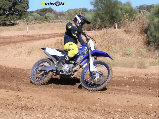 Posición en la YZ 450 F