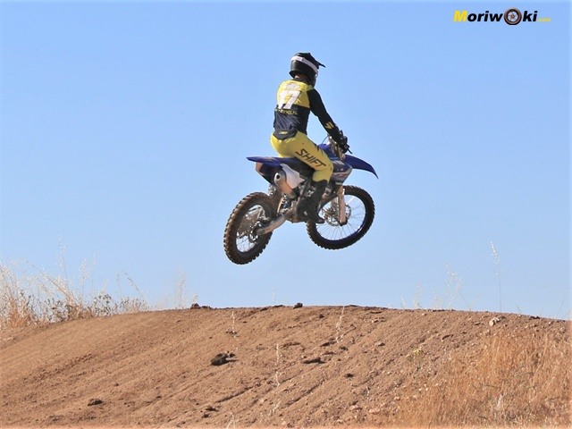 Prueba Yamaha YZF450 Salto.