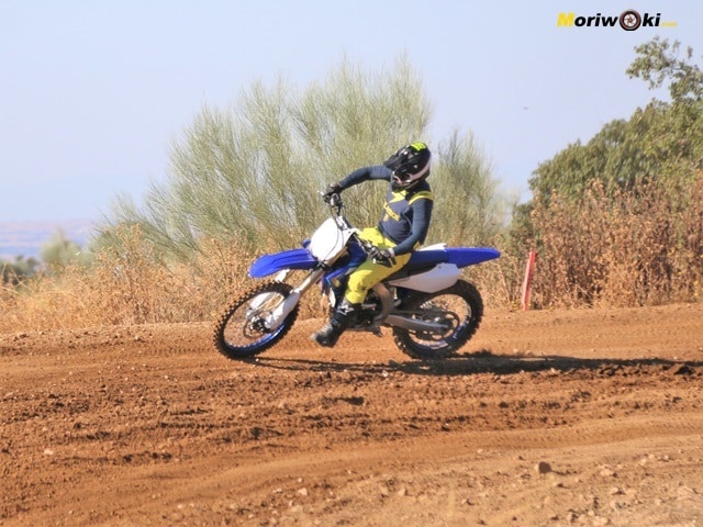 Posición en la YZ 450 F