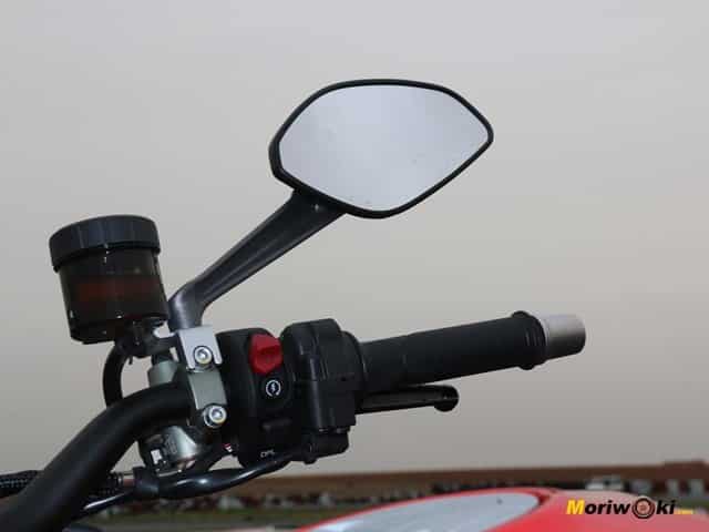 Espejo de la Ducati Streetfighter V4 S