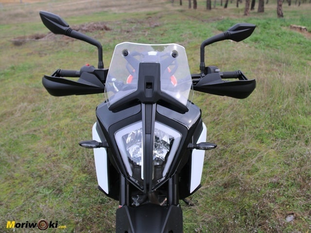 Frontal de la KTM 390 Adventure