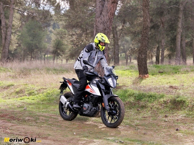 Prueba KTM 390 Adventure. Sobre el barro.