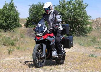 Prueba BMW F850GS tierra portada