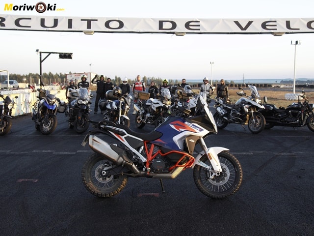 Prueba-KTM-1290-Super-Adventure-R-y-otras