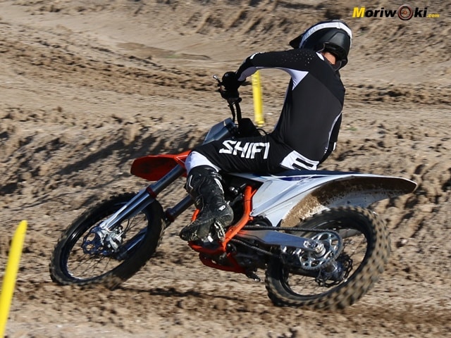 KTM 450 SX-F Prueba a fondo traccion