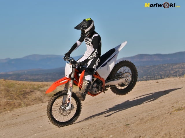 KTM-450-SX-F-Prueba-a-fondo-de-pico