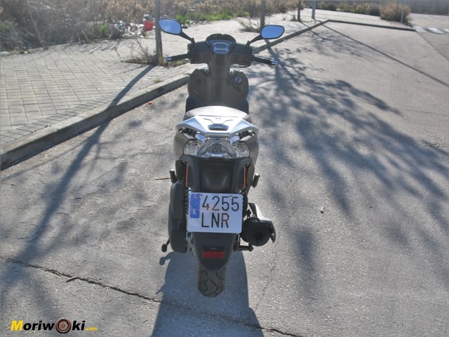 Prueba-Kymco-People-S-125i-desde-atras