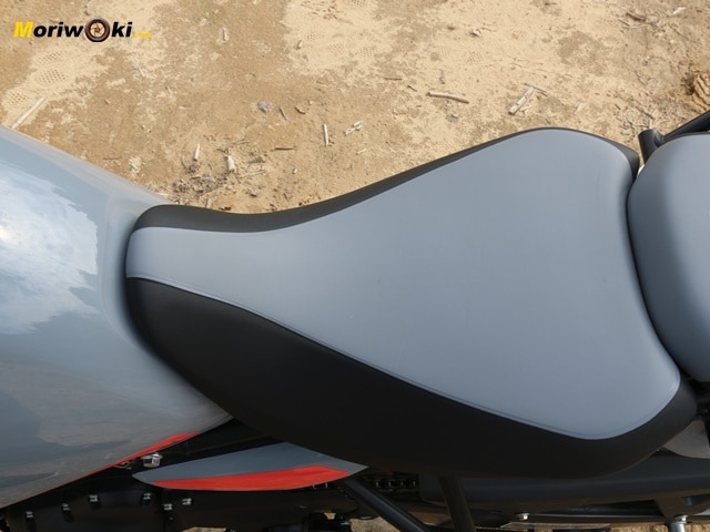 Prueba Royal Enfield Himalayan 450 Asiento